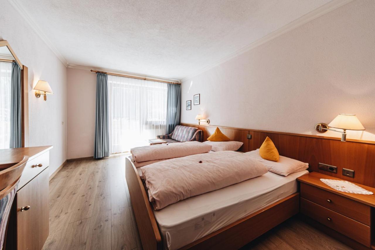 Hotel Ranuimuellerhof ฟูเนส ภายนอก รูปภาพ