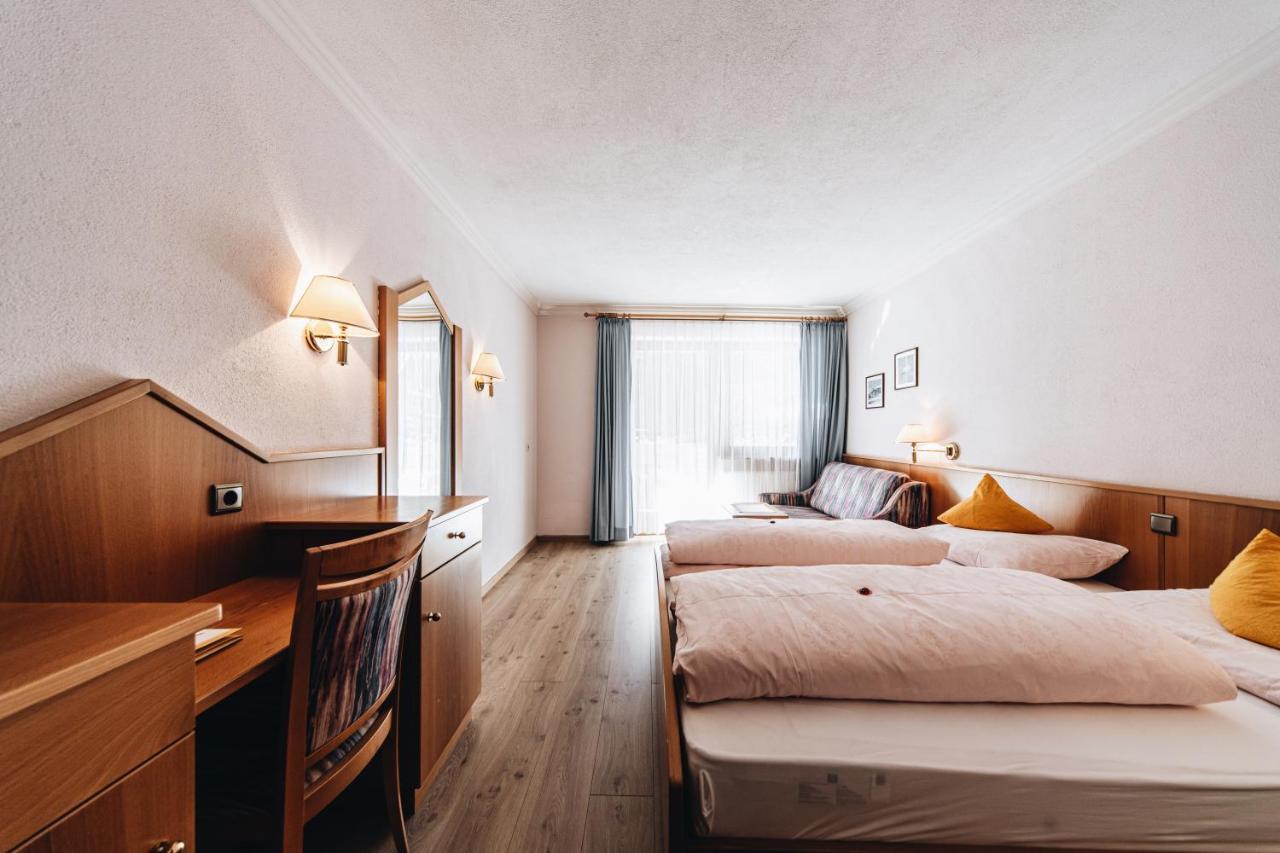 Hotel Ranuimuellerhof ฟูเนส ภายนอก รูปภาพ
