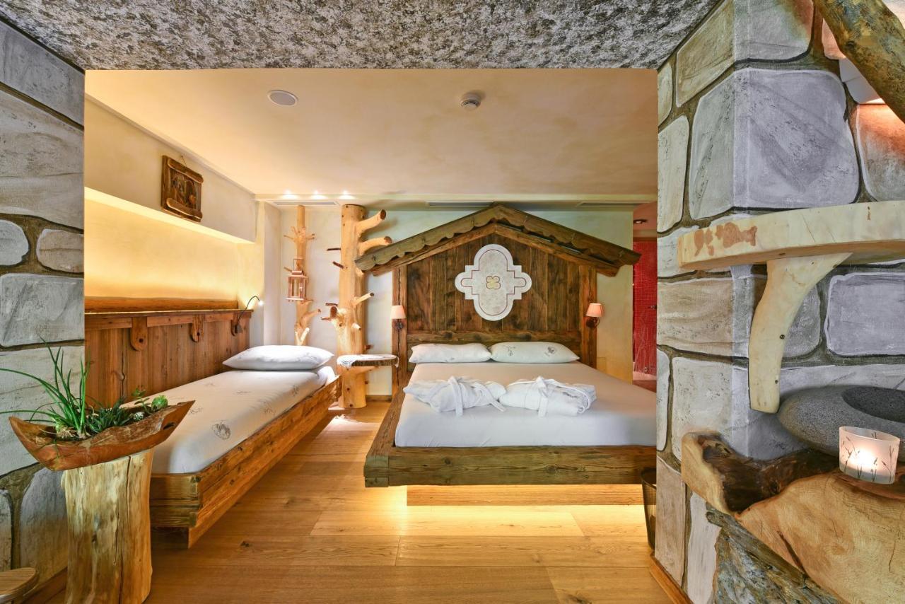 Hotel Ranuimuellerhof ฟูเนส ภายนอก รูปภาพ